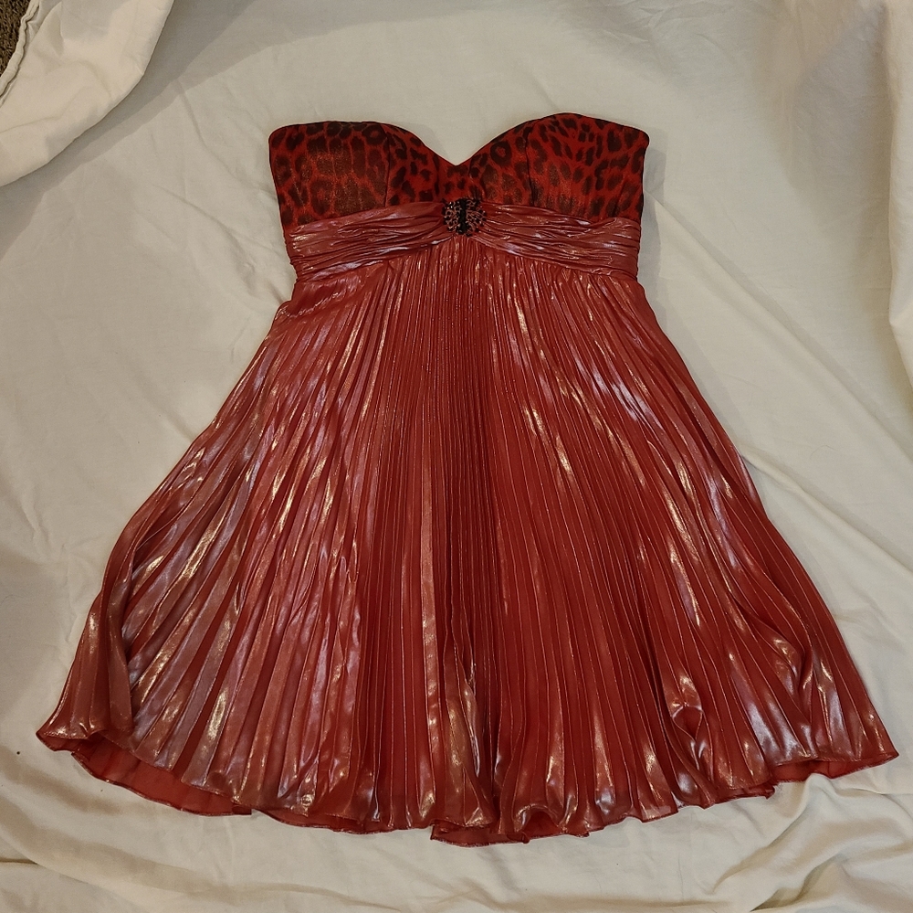 Sexy red strapless dress, size 7/8